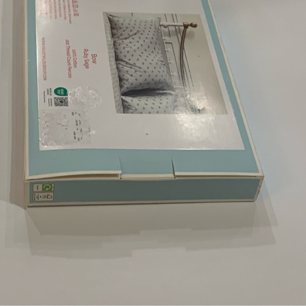 Cath Kidston London Bow Pillowcase Set - Ruby Sage, Percale cotton, 21"x28", NIB - Picture 9 of 10